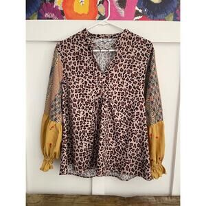 Benares womens medium fun top